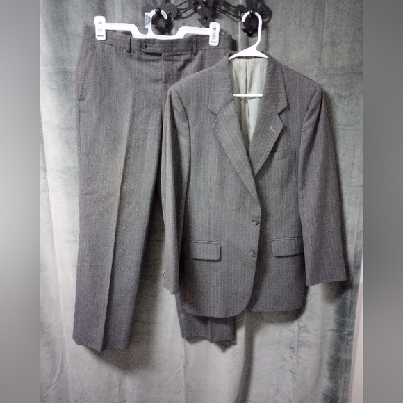 Gentry Other - Gentry Grey Pink Stripe Suit Jacket Size 42R Pants 34x29
